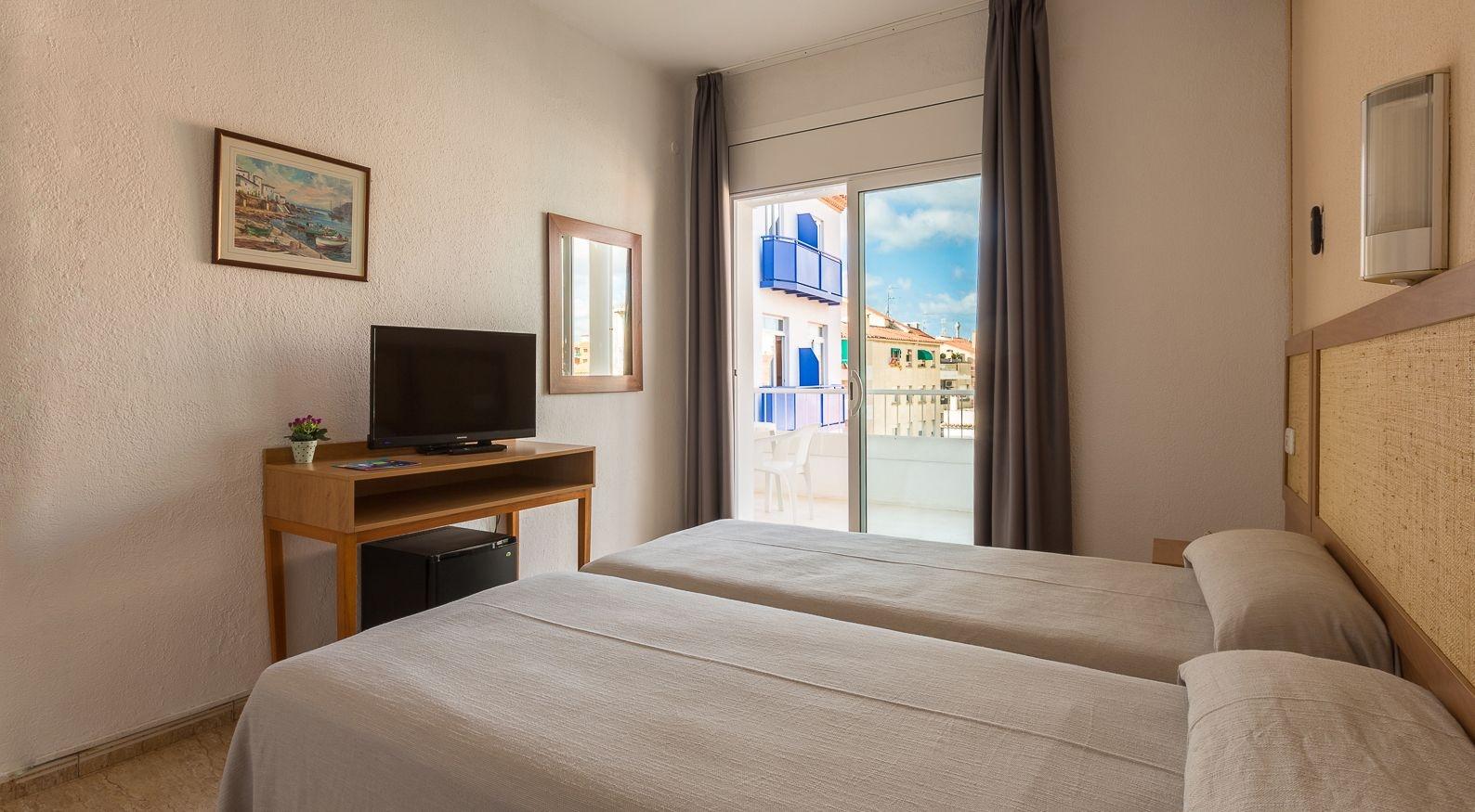 Hotel Apartamentos Solimar Калафел Екстериор снимка