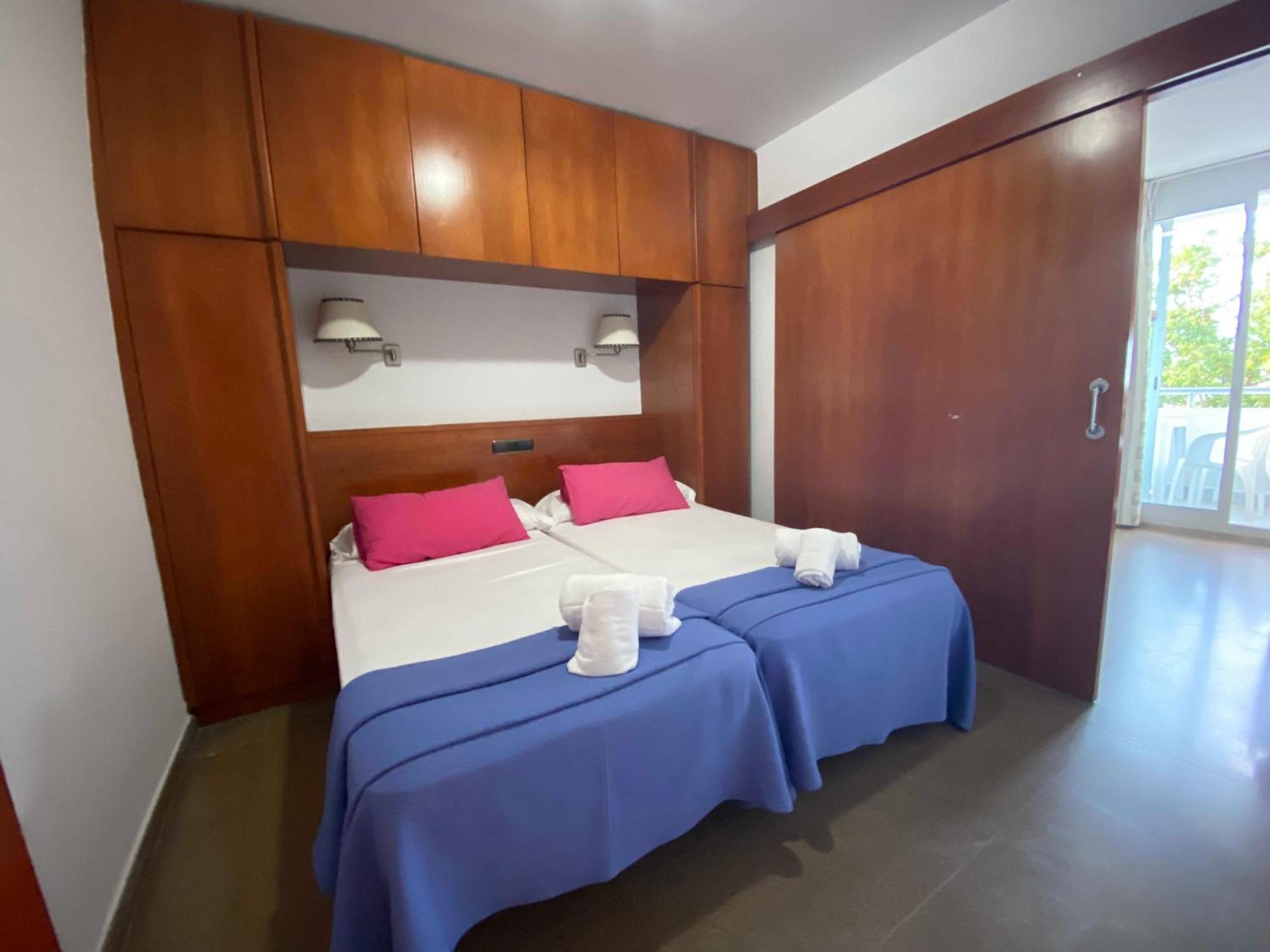 Hotel Apartamentos Solimar Калафел Екстериор снимка