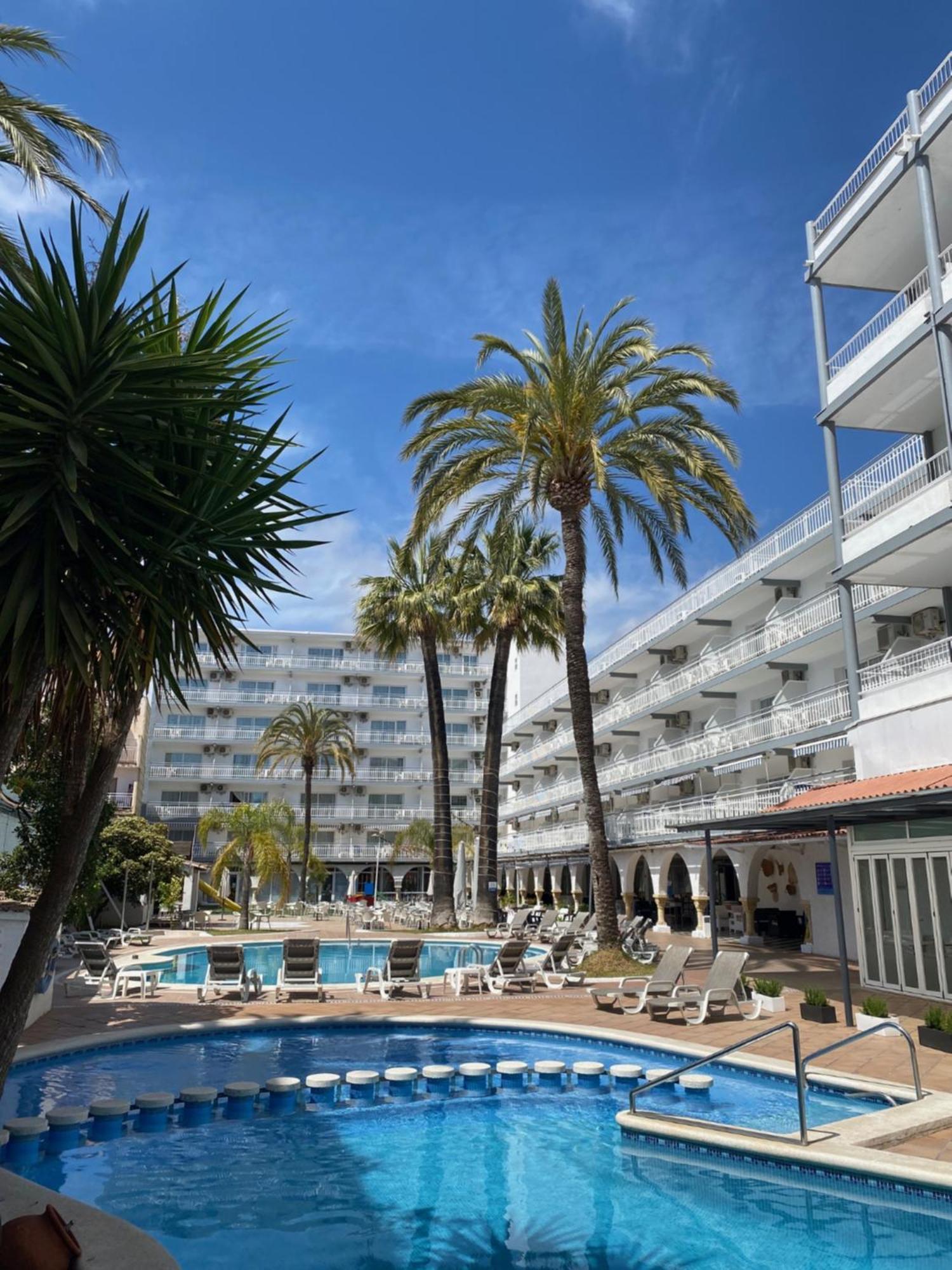 Hotel Apartamentos Solimar Калафел Екстериор снимка